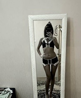 Нежная и чувственная крошка готова погрузить тебя в мир сладких удовольствий. Приезжай и окунись в атмосферу страсти и желания! 9549, 28 лет